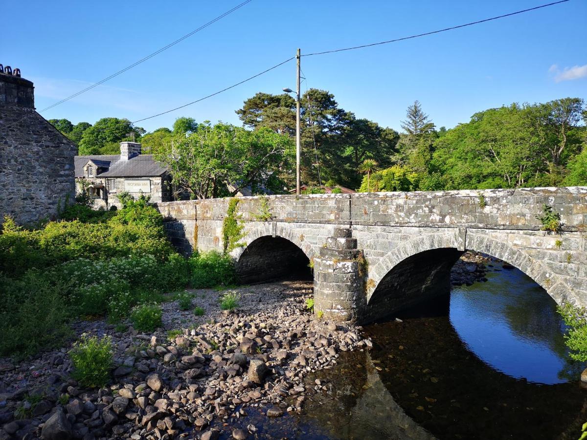 Y Bwthyn Villa Llanbedr  Buitenkant foto